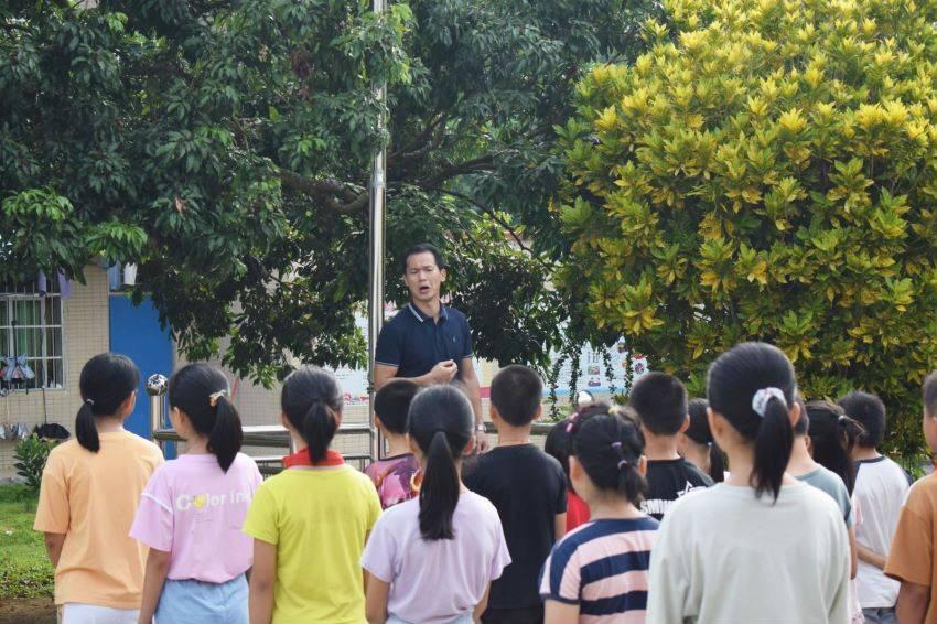 我这样看起来是不是很丑？游戏画面